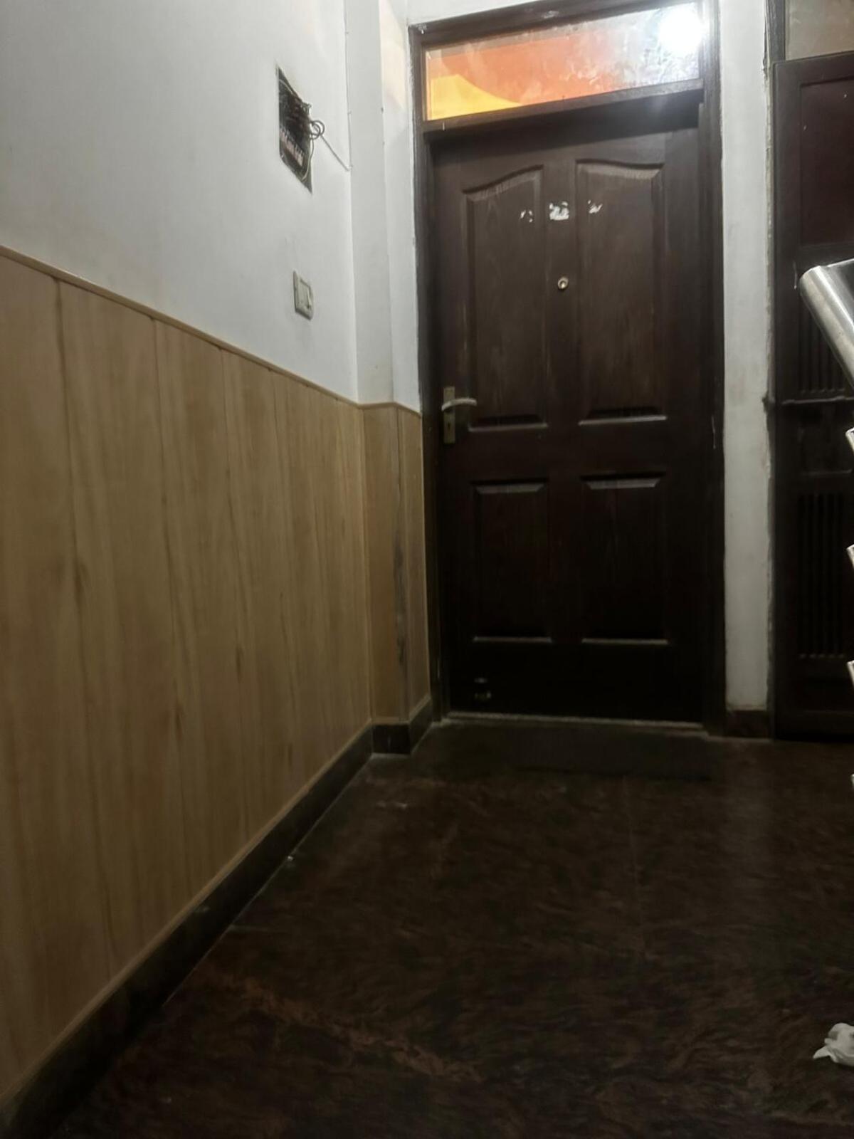 Spacious 2bhk Flat With Balcony Apartment