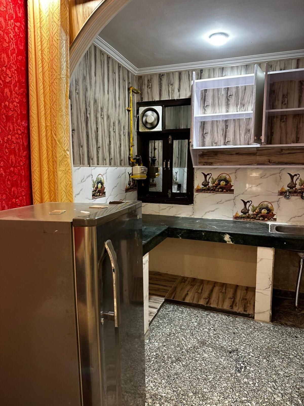 Spacious 2bhk Flat With Balcony *